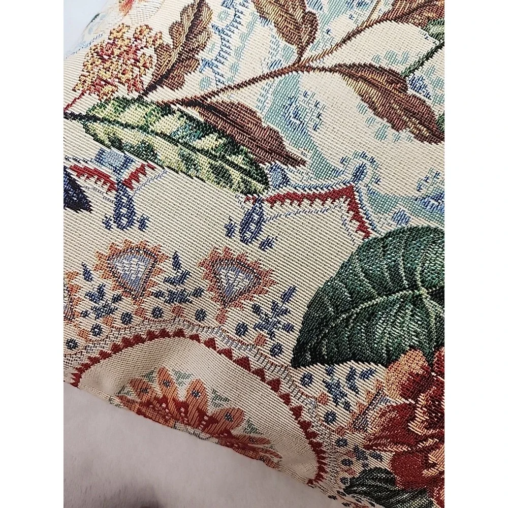 Hines of Oxford Exotic Bird Tapestry Decorative Cusion‎ Pillow 13x13